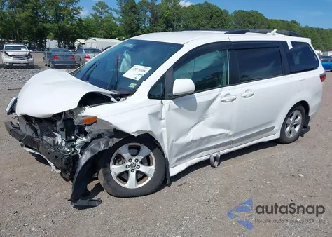 2020 Toyota Sienna Le из США, поврежденный, VIN 5TDKZ3DCXLS059272